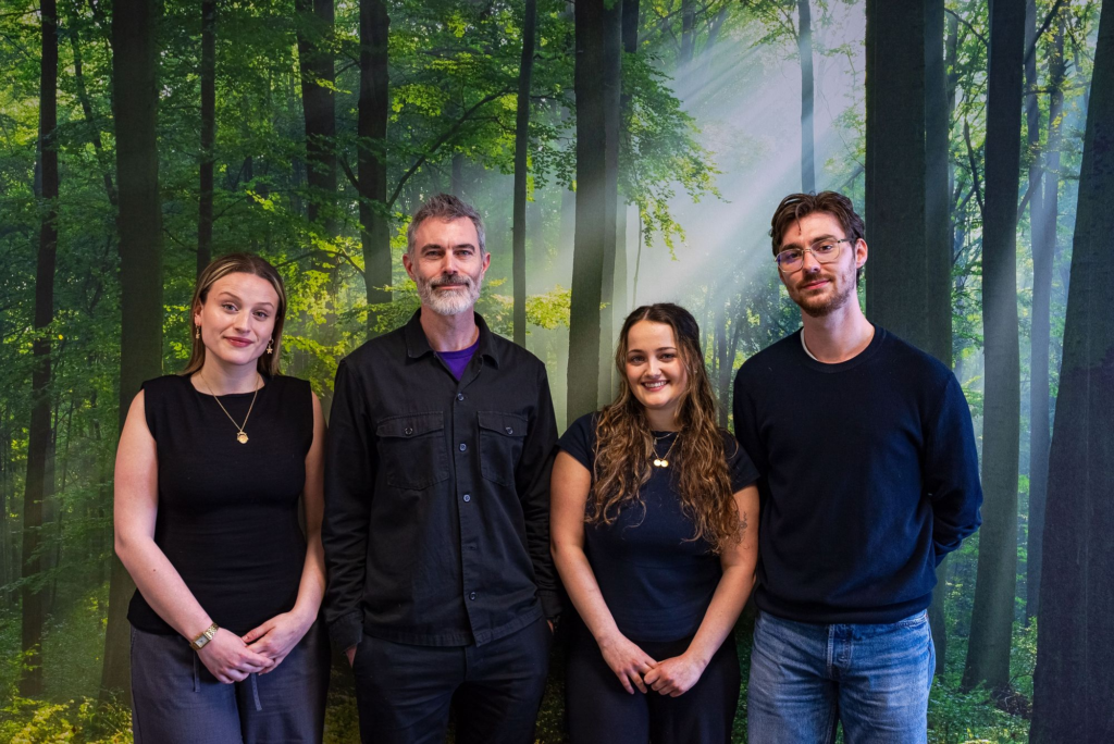 alt="Sustainability Team"